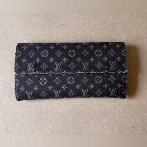 Louis Vuitton Wallet